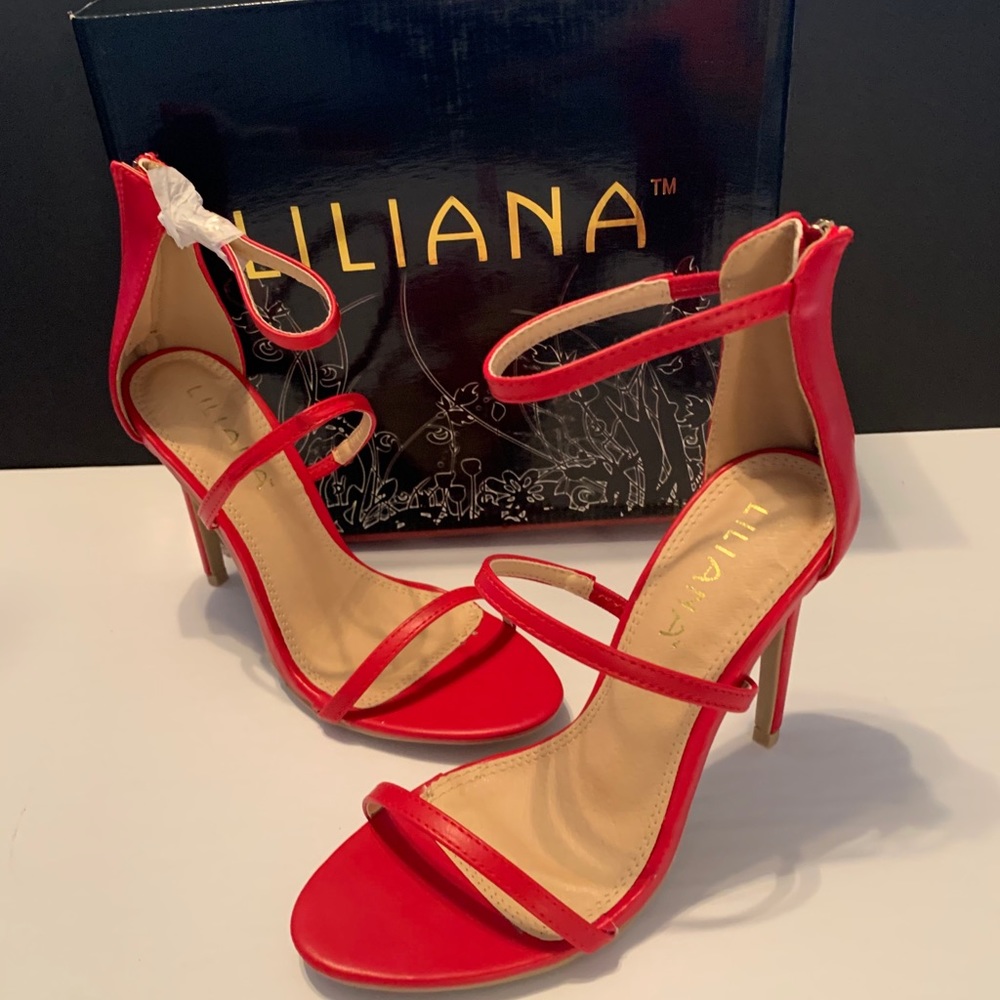 Liliana Red Pumps New